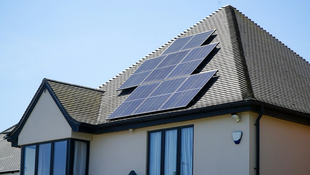 In-roof vs on-roof solar panels: which should you choose?